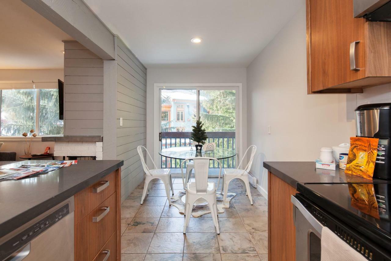Gorgeous Whistler Creekside Studio Apartment Luaran gambar